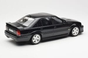 Opel Omega A Lotus Imperial Dark Зелен Металик Otto 1:18 OT153 Смола — снимка 2 от 6