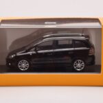 Opel Zafira B OPC Черен Minichamps 1:43 - image 4 of 4