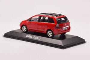 Opel Zafira B OPC Червен Minichamps 1:43 400045300 Метал — снимка 3 от 4