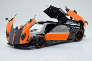 Pagani Zonda Cinque Оранжев St Tropez Almost Real 1:18 850603001 Метал — снимка 8 от 8