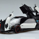 Pagani Zonda Cinque Бял Benny Almost Real 1:18 - image 2 of 12