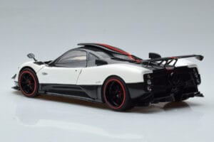 Pagani Zonda Cinque Бял Benny Almost Real 1:18 850601001 Метал — снимка 7 от 12