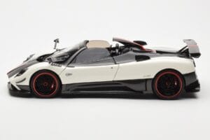 Pagani Zonda Cinque Roadster Бял Benny Almost Real 1:18 850611001 Метал — снимка 4 от 8