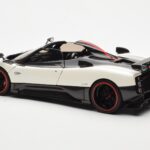 Pagani Zonda Cinque Roadster Бял Benny Almost Real 1:18 - image 7 of 8