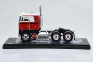 Peterbilt 352 Pacemaker Червен Бял IXO 1:43 TR097 Метал — снимка 2 от 4
