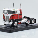 Peterbilt 352 Pacemaker Червен Бял IXO 1:43