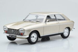 Peugeot 204 Coupe Бежов Otto 1:18