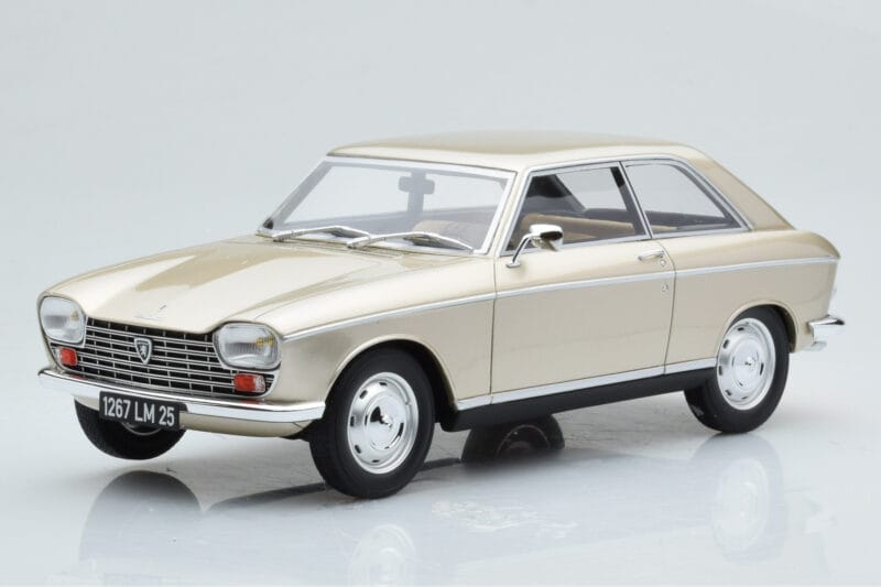 Peugeot 204 Coupe Бежов Otto 1:18