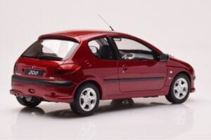 Peugeot 206 S16 Червен Otto 1:18 OT1039 Смола — снимка 2 от 6