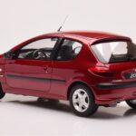 Peugeot 206 S16 Червен Otto 1:18 - image 5 of 6