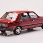 Peugeot 305 GTX Червен Plaisir Otto 1:18 - image 2 of 6