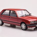 Peugeot 305 GTX Червен Plaisir Otto 1:18 - image 4 of 6