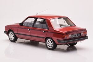Peugeot 305 GTX Червен Plaisir Otto 1:18 OT1032 Смола — снимка 5 от 6