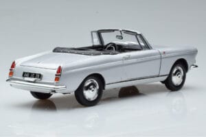 Peugeot 404 Кабриолет Сребърен Norev 1:18 184835 Метал — снимка 3 от 8