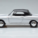Peugeot 404 Кабриолет Сребърен Norev 1:18 - image 4 of 8