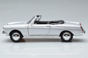 Peugeot 404 Кабриолет Сребърен Norev 1:18 184835 Метал — снимка 5 от 8