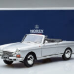Peugeot 404 Кабриолет Сребърен Norev 1:18 - image 8 of 8