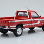 Peugeot 504 Dangel Pickup Червен Otto 1:18 - image 2 of 6