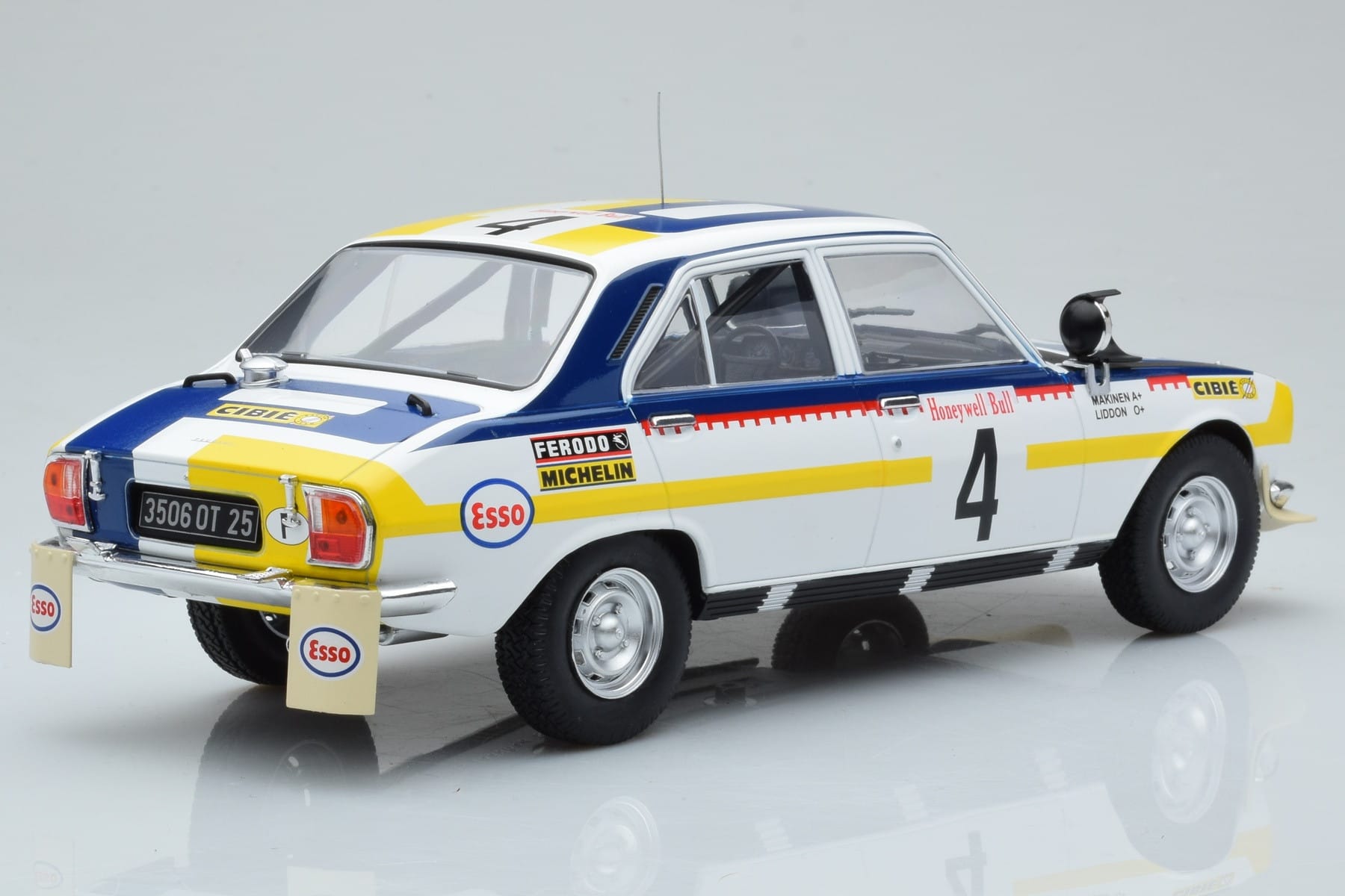 Peugeot 504 Ti #4 T. Makinen / H. Liddon Rally Morocco 1975 IXO 1:18 18RMC044B Метал — снимка 2 от 6