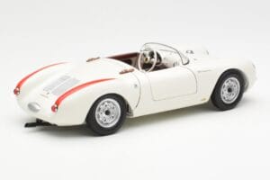 Porsche 550 Spyder Издание 70 Години Бял Schuco 1:18 450033300 Метал — снимка 3 от 8