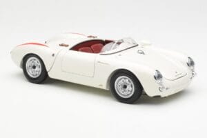 Porsche 550 Spyder Издание 70 Години Бял Schuco 1:18 450033300 Метал — снимка 6 от 8