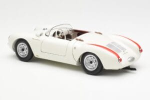 Porsche 550 Spyder Издание 70 Години Бял Schuco 1:18 450033300 Метал — снимка 7 от 8