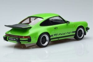 Porsche 911 3.2 Carrera Лайм Зелено GT Spirit 1:18 GT740 Смола — снимка 2 от 6