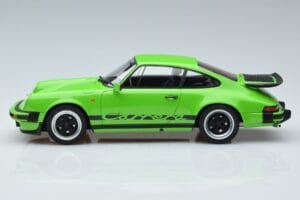 Porsche 911 3.2 Carrera Лайм Зелено GT Spirit 1:18 GT740 Смола — снимка 3 от 6