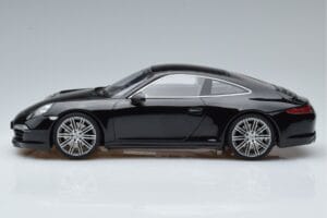 Porsche 911 991 Carrera 4 Black Edition GT Spirit 1:18 GT114 Смола — снимка 3 от 6