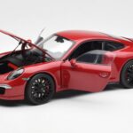 Porsche 911 991 Carrera GTS Carmine Червен Schuco 1:18 - image 2 of 8