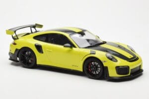 Porsche 911 991.2 GT2 RS Светлозелен С Черни Магнезиеви Джанти Minichamps 1:18 155068300 Метал — снимка 4 от 6