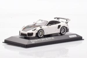 Porsche 911 991.2 GT2 RS Бял Minichamps 1:43 CA04318004 Метал — снимка 2 от 4