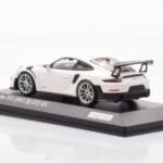 Porsche 911 991.2 GT2 RS Бял Minichamps 1:43 - image 3 of 4