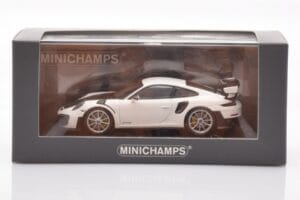 Porsche 911 991.2 GT2 RS Бял Minichamps 1:43 CA04318004 Метал — снимка 4 от 4