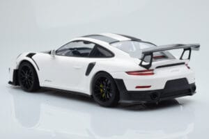 Porsche 911 GT2 RS 991.2 Weissach Package Бял Черни Магнезиеви Джанти Minichamps 1:18 153068309 Метал — снимка 5 от 6