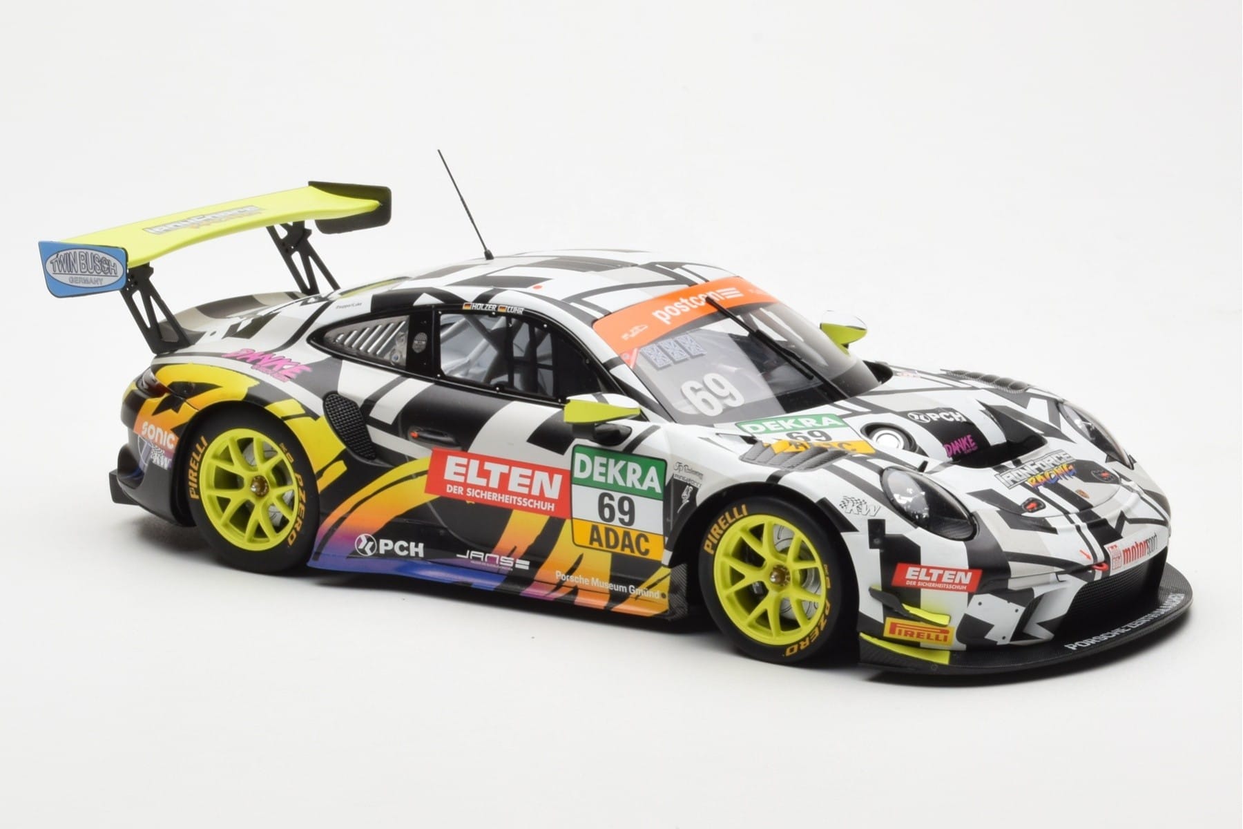 Porsche 911 991.2 GT3 R #69 Team Iron Force Racing Ring Police L. Luhr / M. Holzer ADAC GT Masters 2019 Minichamps 1:18 15319 — снимка 4 от 6