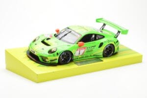 Porsche 911 991.2 GT3 R #1 Manthey Racing 24 Hours Nurburgring 2019 Minichamps 1:18 MG-M-911-19-1801 Метал — снимка 2 от 6