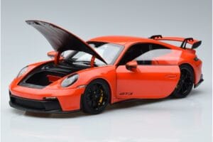 Porsche 911 992 GT3 Оранжев Norev 1:18 187300 Метал — снимка 2 от 7