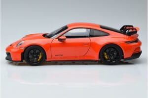 Porsche 911 992 GT3 Оранжев Norev 1:18 187300 Метал — снимка 4 от 7
