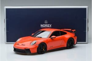 Porsche 911 992 GT3 Оранжев Norev 1:18 187300 Метал — снимка 7 от 7