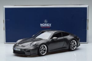Porsche 911 992 GT3 Touring Package Сив Norev 1:18 187305 Метал — снимка 7 от 7