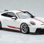 Porsche 911 992 GT3 Бял Norev 1:18 - image 5 of 7