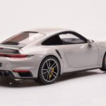 Porsche 911 992 Turbo S Crayon Сив GT Spirit 1:18 - image 2 of 6