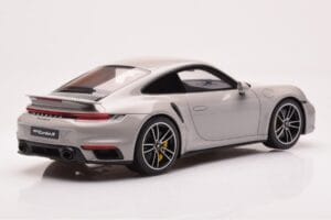 Porsche 911 992 Turbo S Crayon Сив GT Spirit 1:18 GT431 Смола — снимка 2 от 6