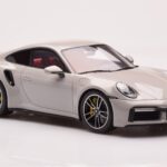 Porsche 911 992 Turbo S Crayon Сив GT Spirit 1:18 - image 4 of 6