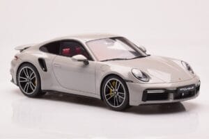 Porsche 911 992 Turbo S Crayon Сив GT Spirit 1:18 GT431 Смола — снимка 4 от 6