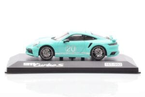 Porsche 911 992 Turbo S Mint Зелен Minichamps 1:43