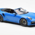 Porsche 911 992 Turbo S Shark Син GT Spirit 1:18 - image 4 of 6