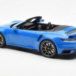 Porsche 911 992 Turbo S Shark Син GT Spirit 1:18 - image 5 of 6