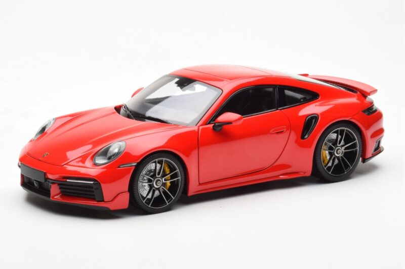Porsche 911 992 Turbo S Sport Design Червен Minichamps 1:18